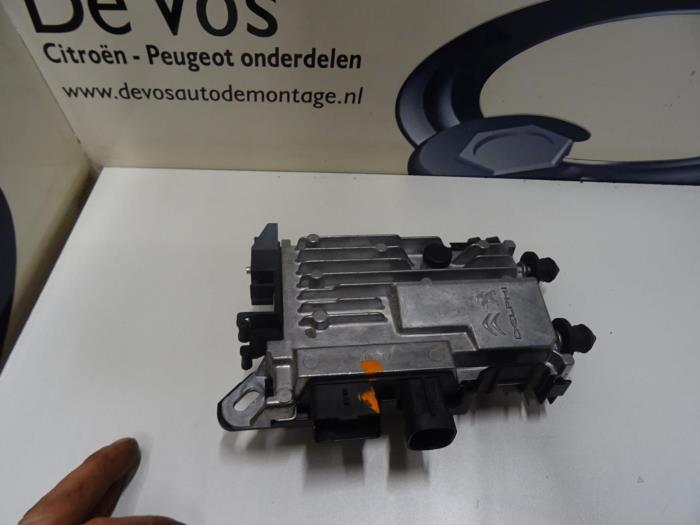 Gebruikte Start/Stop computer Peugeot 3008 Prijs € 115,00 Margeregeling aangeboden door De Vos Onderdelen