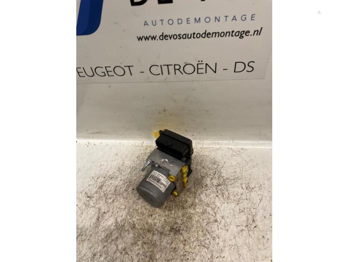 Gebruikte ABS Pomp Citroen Jumper (U9) 3.0 HDi 160 Euro 4 Prijs € 135,00 Margeregeling aangeboden door De Vos Onderdelen