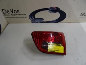 Gebruikte Achterlicht rechts Peugeot 4007 Prijs € 70,00 Margeregeling aangeboden door De Vos Autodemontagebedrijf