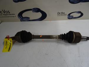 Gebruikte Cardanas links-voor (VWA) Peugeot 508 Prijs € 90,00 Margeregeling aangeboden door De Vos Onderdelen