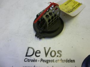 Gebruikte Kachel Weerstand Citroen Xantia Prijs € 20,00 Margeregeling aangeboden door De Vos Autodemontagebedrijf