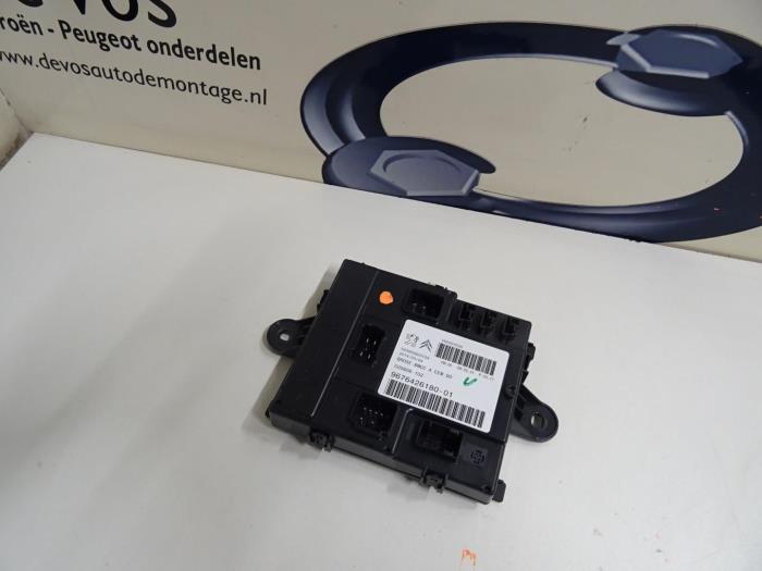 Gebruikte Computer Diversen Citroen C4 Picasso Prijs € 55,00 Margeregeling aangeboden door De Vos Onderdelen
