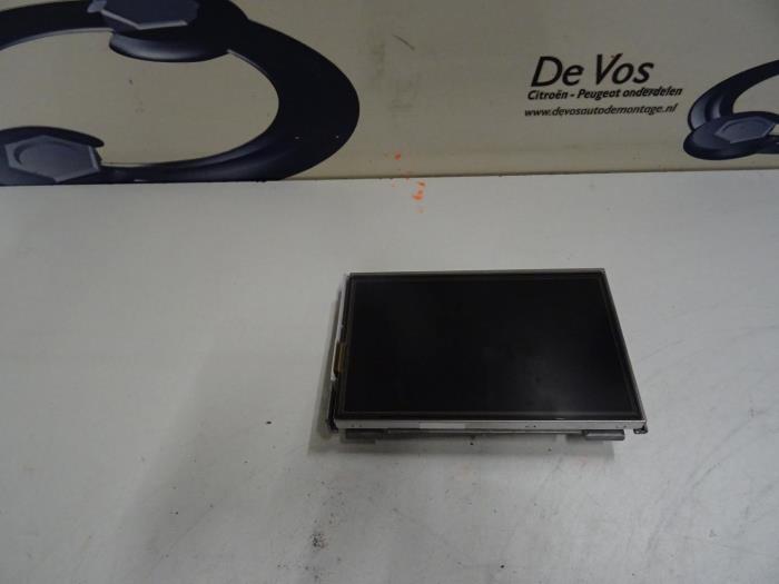 Gebruikte Display Interieur Peugeot 2008 Prijs € 135,00 Margeregeling aangeboden door De Vos Onderdelen
