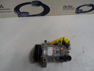 Gebruikte Aircopomp Peugeot 2008 Prijs € 200,00 Margeregeling aangeboden door De Vos Onderdelen