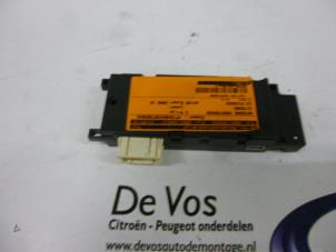 Gebruikte Antenne Versterker Citroen C3 Picasso (SH) 1.6 HDi 16V 90 Prijs € 70,00 Margeregeling aangeboden door De Vos Autodemontagebedrijf