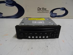 Gebruikte Radio CD Speler Peugeot 3008 Prijs € 50,00 Margeregeling aangeboden door De Vos Onderdelen