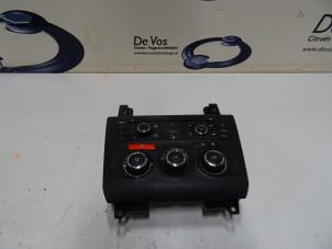 Gebruikte Radiobedienings paneel Citroen DS4 Prijs € 115,00 Margeregeling aangeboden door De Vos Autodemontagebedrijf