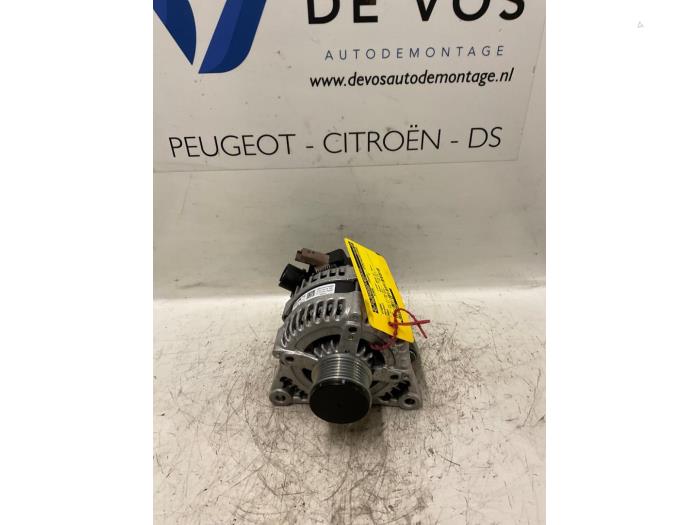 Gebruikte Dynamo Peugeot 3008 Prijs € 100,00 Margeregeling aangeboden door De Vos Onderdelen