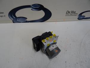 Gebruikte ABS Pomp Peugeot 3008 Prijs € 250,00 Margeregeling aangeboden door De Vos Onderdelen