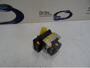 Gebruikte ABS Pomp Citroen C4 Cactus (0B/0P) 1.2 PureTech 82 12V Prijs € 250,00 Margeregeling aangeboden door De Vos Onderdelen