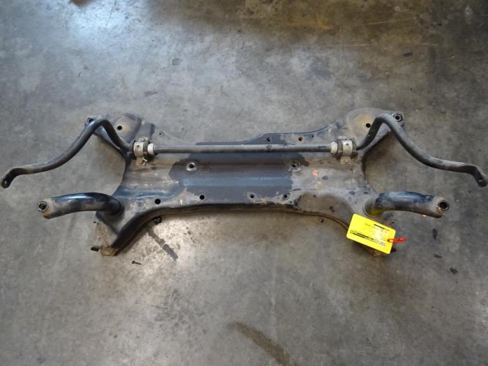 Gebruikte Subframe Citroen C4 Aircross Prijs € 200,00 Margeregeling aangeboden door De Vos Onderdelen