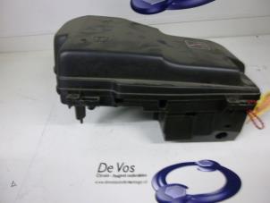 Gebruikte Relais Houder Peugeot 407 Prijs € 15,00 Margeregeling aangeboden door De Vos Autodemontagebedrijf