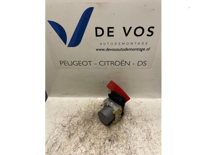 Gebruikte ABS Pomp Citroen C1 1.0 12V Prijs € 90,00 Margeregeling aangeboden door De Vos Onderdelen
