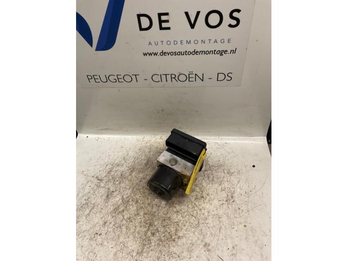 Gebruikte ABS Pomp Citroen C5 Prijs € 90,00 Margeregeling aangeboden door De Vos Onderdelen