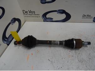 Gebruikte Steekas links-voor Citroen Berlingo Prijs € 80,00 Margeregeling aangeboden door De Vos Onderdelen