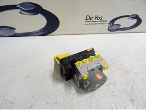 Gebruikte ABS Pomp Peugeot 208 Prijs € 160,00 Margeregeling aangeboden door De Vos Onderdelen