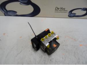 Gebruikte ABS Pomp Peugeot 2008 Prijs € 160,00 Margeregeling aangeboden door De Vos Onderdelen