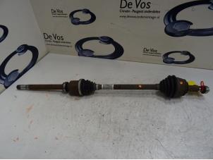 Gebruikte Aandrijfas rechts-voor Citroen C4 Picasso Prijs € 115,00 Margeregeling aangeboden door De Vos Onderdelen