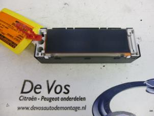 Gebruikte Display Interieur Peugeot Expert (G9) 2.0 HDi 120 Prijs € 70,00 Margeregeling aangeboden door De Vos Onderdelen