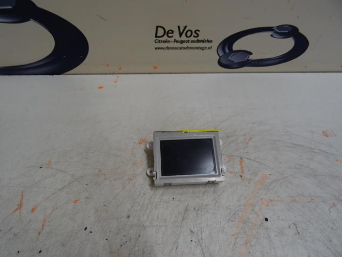 Gebruikte Display Interieur Peugeot 508 Prijs € 90,00 Margeregeling aangeboden door De Vos Onderdelen