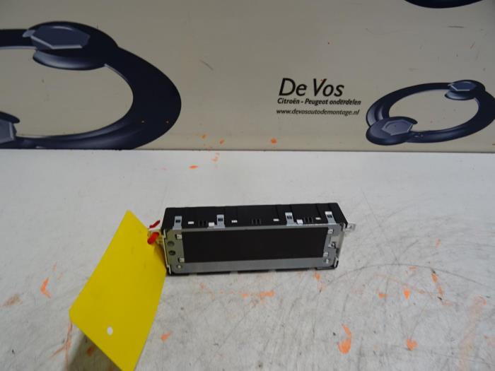 Gebruikte Display Interieur Citroen DS4 Prijs € 100,00 Margeregeling aangeboden door De Vos Onderdelen