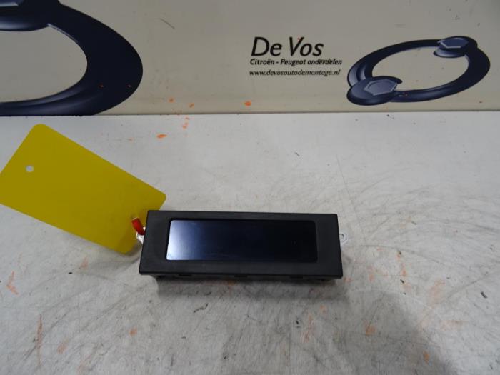 Gebruikte Display Interieur Citroen C3 Prijs € 80,00 Margeregeling aangeboden door De Vos Onderdelen