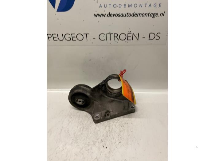Gebruikte Motorsteun Citroen C5 I Berline (DC) 2.2 HDi 16V FAP Prijs € 55,00 Margeregeling aangeboden door De Vos Onderdelen