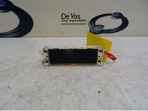 Gebruikte Display Interieur Peugeot 807 Prijs € 70,00 Margeregeling aangeboden door De Vos Onderdelen