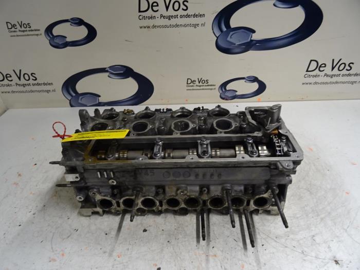 Gebruikte Cilinderkop Citroen C5 II Break (RE) 2.0 HDiF 16V Prijs € 350,00 Margeregeling aangeboden door De Vos Onderdelen
