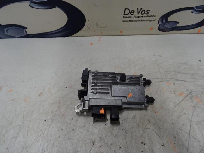 Gebruikte Start/Stop computer Peugeot 3008 Prijs € 115,00 Margeregeling aangeboden door De Vos Onderdelen