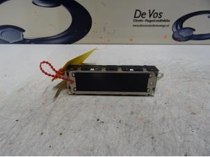 Gebruikte Display Interieur Peugeot 207/207+ (WA/WC/WM) 1.4 16V VTi Prijs € 80,00 Margeregeling aangeboden door De Vos Onderdelen