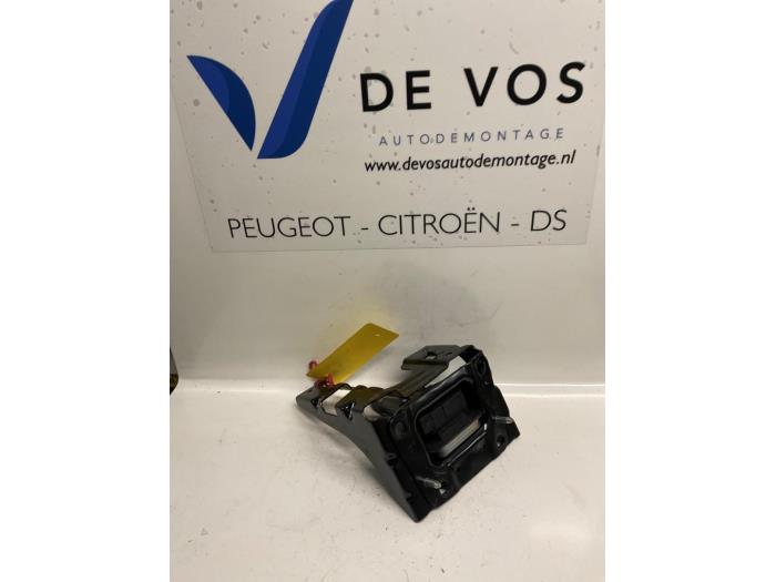 Gebruikte Motorsteun Citroen C3 Picasso (SH) 1.6 16V VTI 120 Prijs € 45,00 Margeregeling aangeboden door De Vos Onderdelen