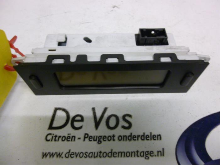 Gebruikte Display Interieur Citroen C8 (EA/EB) 2.0 HDi 16V Prijs € 70,00 Margeregeling aangeboden door De Vos Onderdelen