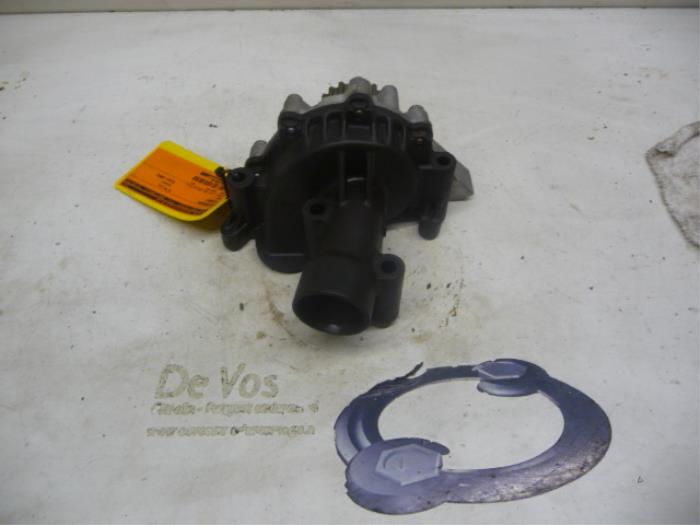 Gebruikte Waterpomp Peugeot 307 (3A/C/D) 2.0 16V Prijs € 35,00 Margeregeling aangeboden door De Vos Onderdelen