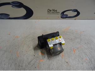 Gebruikte ABS Pomp Peugeot 208 II (UB/UH/UP) 1.2 Vti 12V PureTech 100 Prijs € 250,00 Margeregeling aangeboden door De Vos Onderdelen
