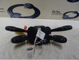 Gebruikte Combischakelaar Stuurkolom Citroen C3 Picasso Prijs € 135,00 Margeregeling aangeboden door De Vos Onderdelen