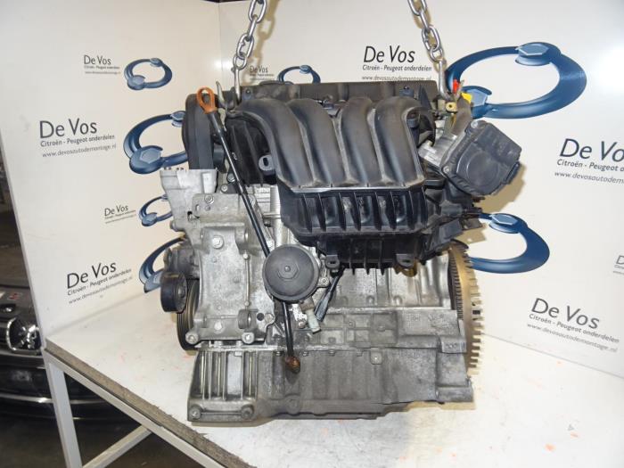 Gebruikte Motor Citroen C5 II Break (RE) 2.0 16V Prijs € 450,00 Margeregeling aangeboden door De Vos Onderdelen