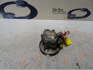 Gebruikte Stuurpomp Peugeot 607 (9D/U) 2.2 16V Prijs € 70,00 Margeregeling aangeboden door De Vos Onderdelen