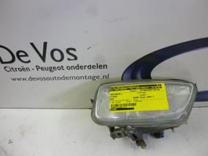 Gebruikte Verstraler links Citroen Saxo 1.4i SX,VSX Prijs € 35,00 Margeregeling aangeboden door De Vos Autodemontagebedrijf