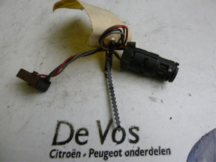 Gebruikte Airco deel (div) Citroen XM (Y3) 2.0 i Prijs € 50,00 Margeregeling aangeboden door De Vos Onderdelen