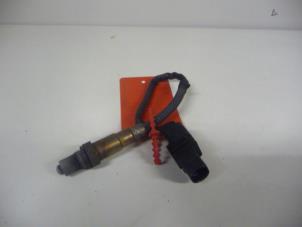 Gebruikte Lambda Sonde Peugeot 407 Prijs € 55,00 Margeregeling aangeboden door De Vos Onderdelen