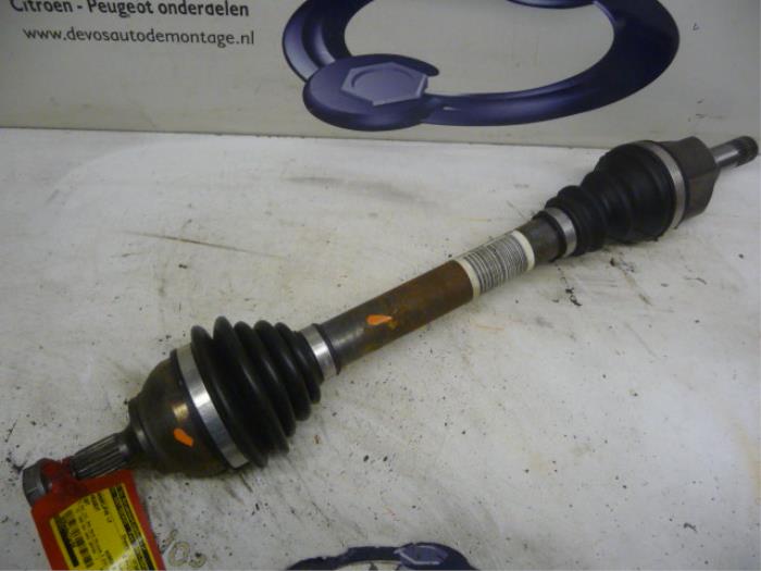 Gebruikte Steekas links-voor Peugeot 207/207+ (WA/WC/WM) 1.6 HDi Prijs € 80,00 Margeregeling aangeboden door De Vos Onderdelen