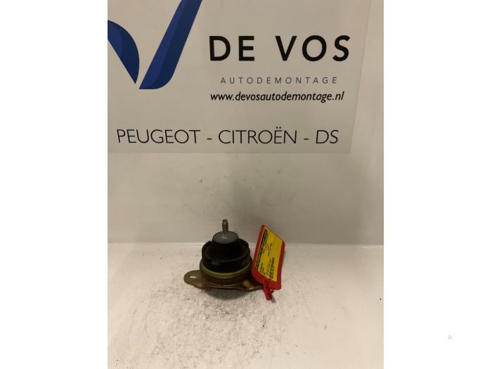 Gebruikte Motorsteun Peugeot 807 2.0 16V Prijs € 25,00 Margeregeling aangeboden door De Vos Onderdelen