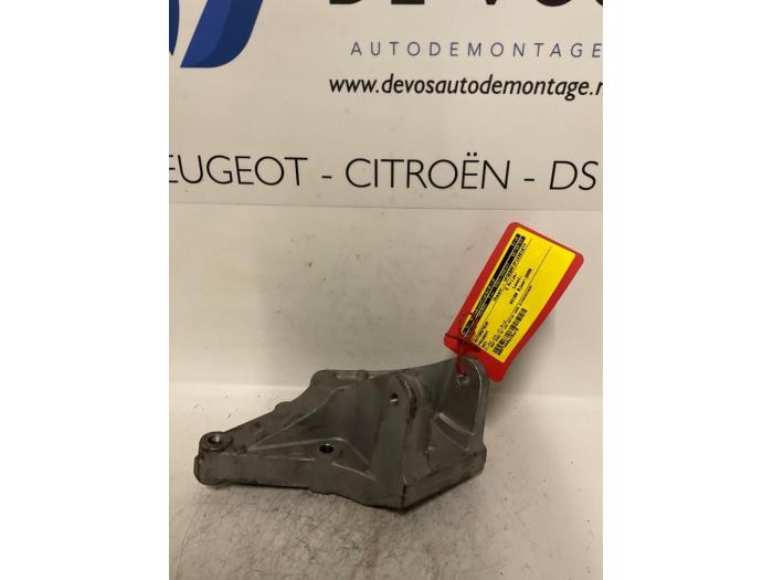 Gebruikte Motorrubber Peugeot 807 2.0 16V Prijs € 25,00 Margeregeling aangeboden door De Vos Onderdelen