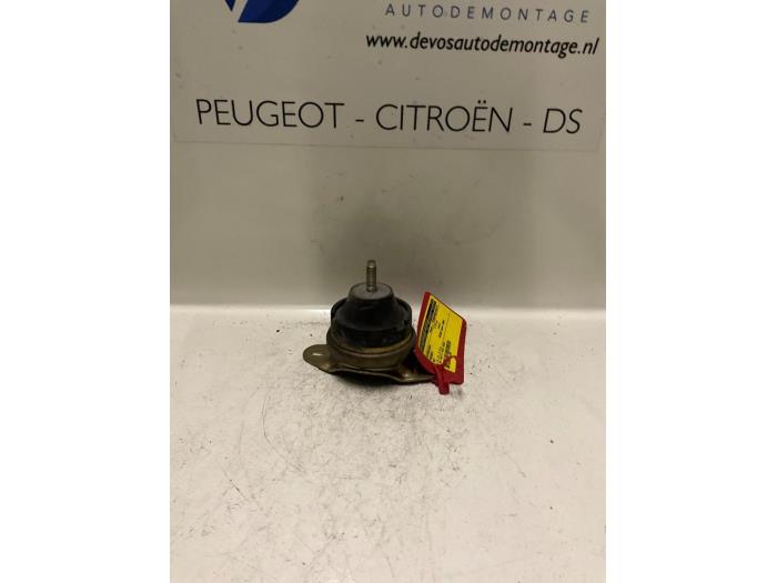 Gebruikte Motorsteun Peugeot 407 (6D) 2.0 16V Prijs € 25,00 Margeregeling aangeboden door De Vos Onderdelen