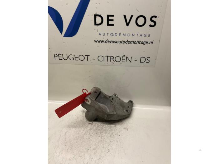 Gebruikte Motorsteun Citroen C5 Prijs € 20,00 Margeregeling aangeboden door De Vos Onderdelen