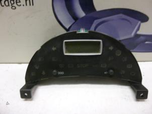 Gebruikte Tellerklok Citroen C8 (EA/EB) 2.0 HDi 16V Prijs € 55,00 Margeregeling aangeboden door De Vos Onderdelen