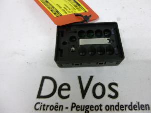 Gebruikte Sensor regen Citroen C3 Picasso Prijs € 70,00 Margeregeling aangeboden door De Vos Autodemontagebedrijf