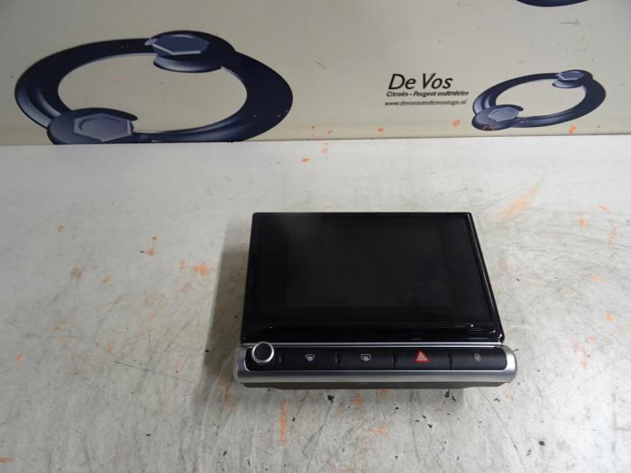 Gebruikte Display Interieur Citroen C3 Prijs € 250,00 Margeregeling aangeboden door De Vos Onderdelen