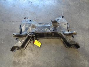 Gebruikte Subframe Peugeot Partner (GC/GF/GG/GJ/GK) 1.6 BlueHDi 100 Prijs € 200,00 Margeregeling aangeboden door De Vos Onderdelen